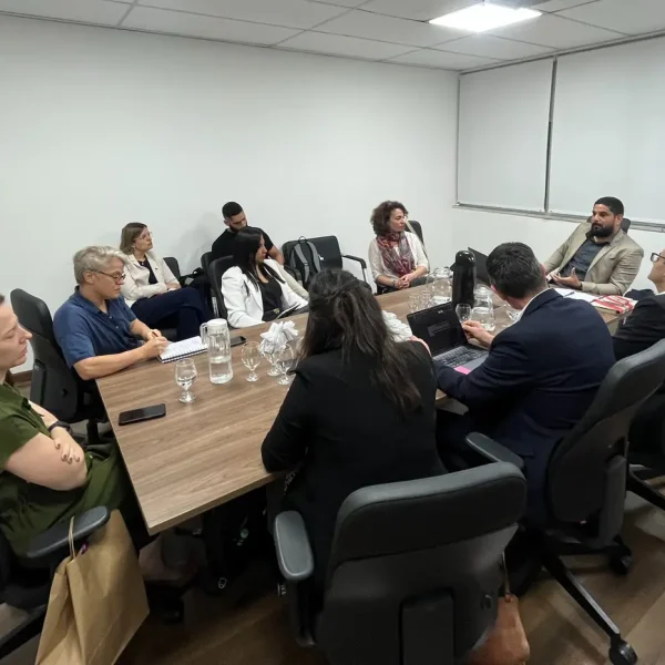 Fapespa recebe comitiva da Embaixada da França para discutir futuras parcerias em ciência e inovação